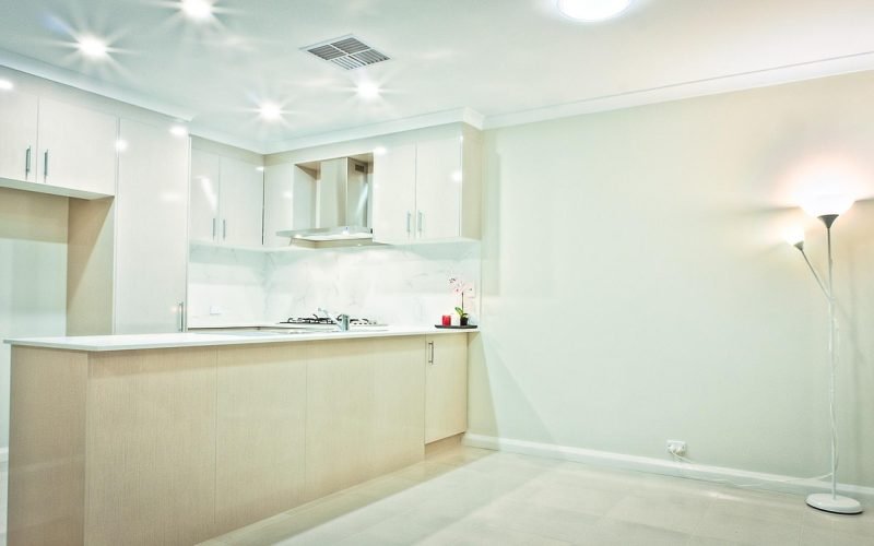 mynemesis2011-real-estate-1686336_1280